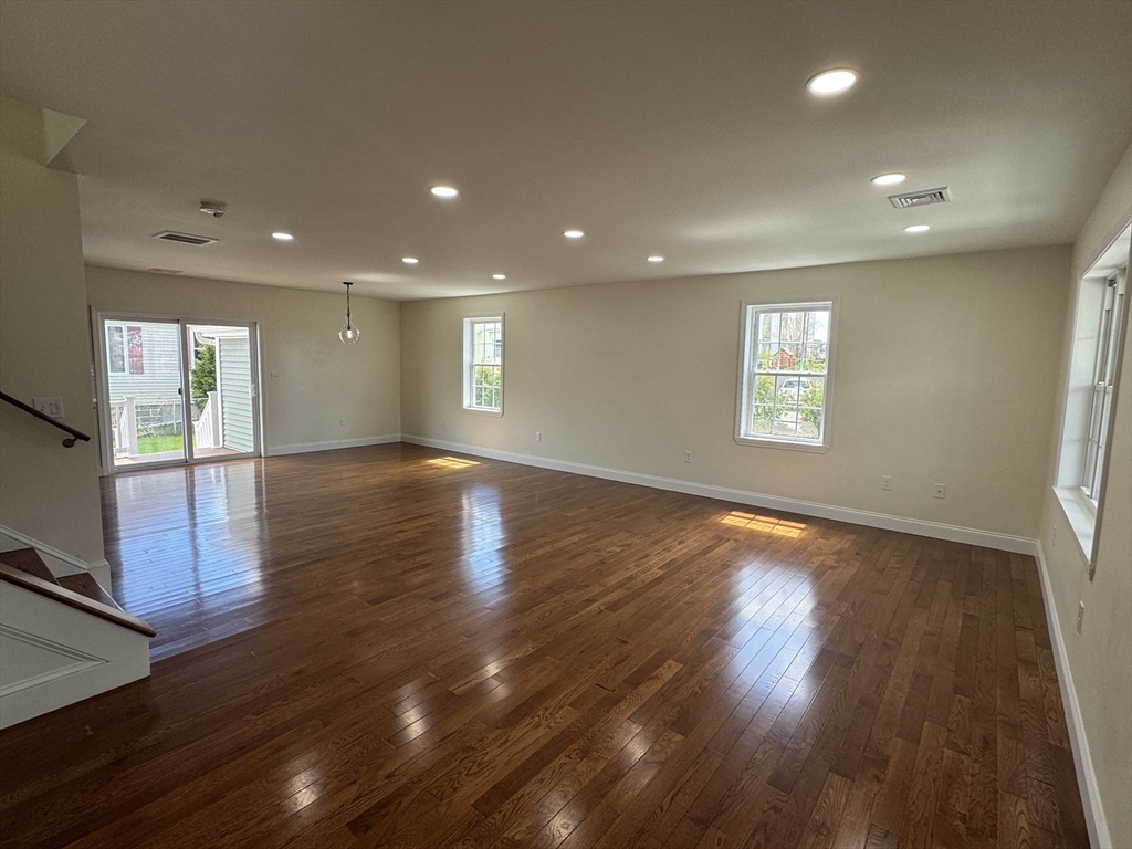 6 North Rocliffe Street Fall River, MA 02723 - Photo 4 of 21