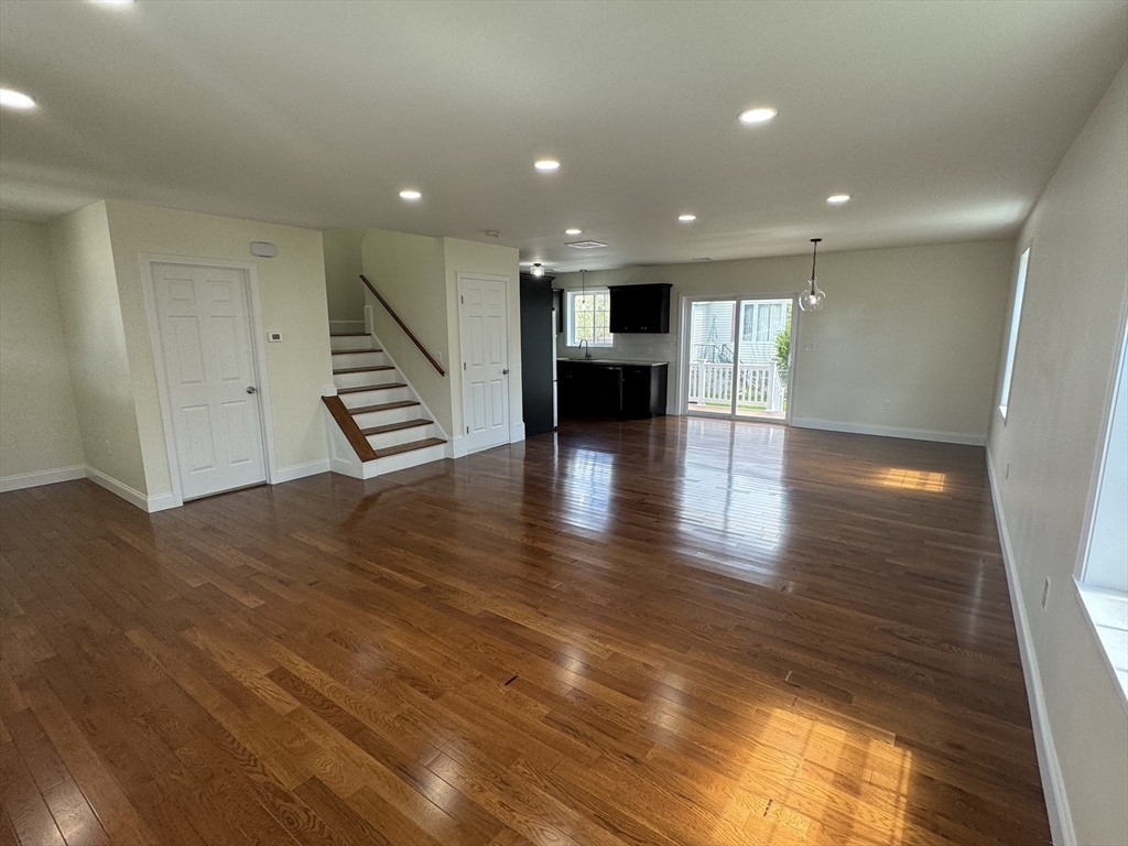 6 North Rocliffe Street Fall River, MA 02723 - Photo 5 of 21