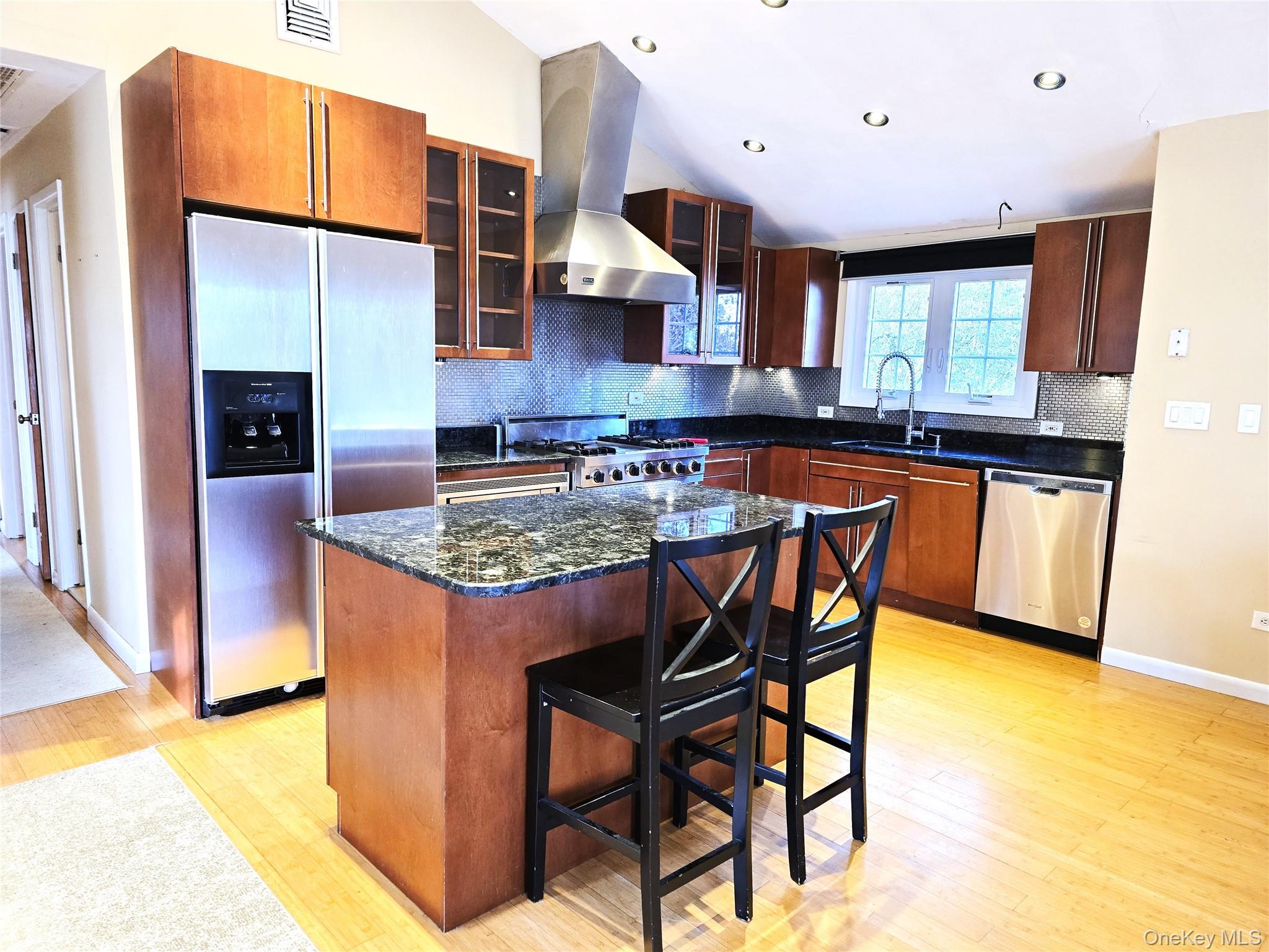 2364 Beverly Road, Unit 2 Wantagh, NY 11793 - Photo 14 of 28 Gallery Image 14