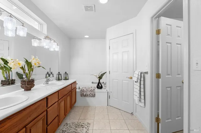 $415,000 | 510 Twin Pines Drive, Rio Vista, CA 94571