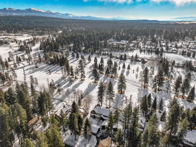 $799,000 | 722 Lick Creek Road, Unit 8, McCall, ID 83638