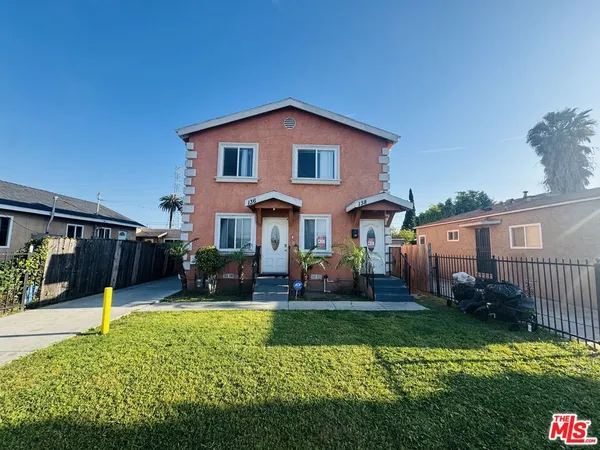 $3,490 | 136 West 97th Street, Unit 138, Los Angeles, CA 90003
