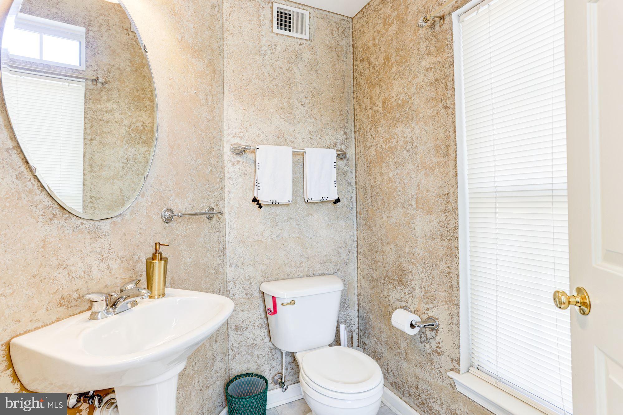 9315 Summit View Way Perry Hall, MD 21128 - Photo 9 of 23 Powder Room