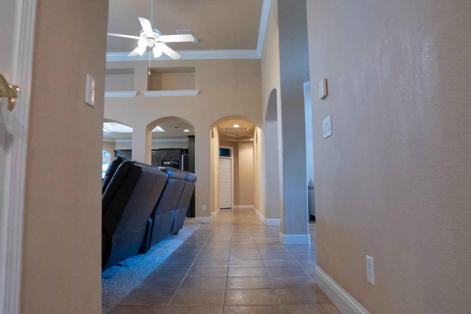 2607 Norwich Avenue Clovis, CA 93611 - Photo 16 of 55