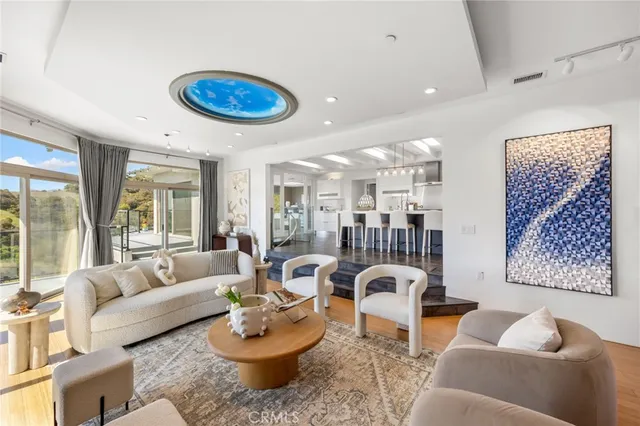 $1,870,000 | 2637 North Mountain Avenue, Claremont, CA 91711