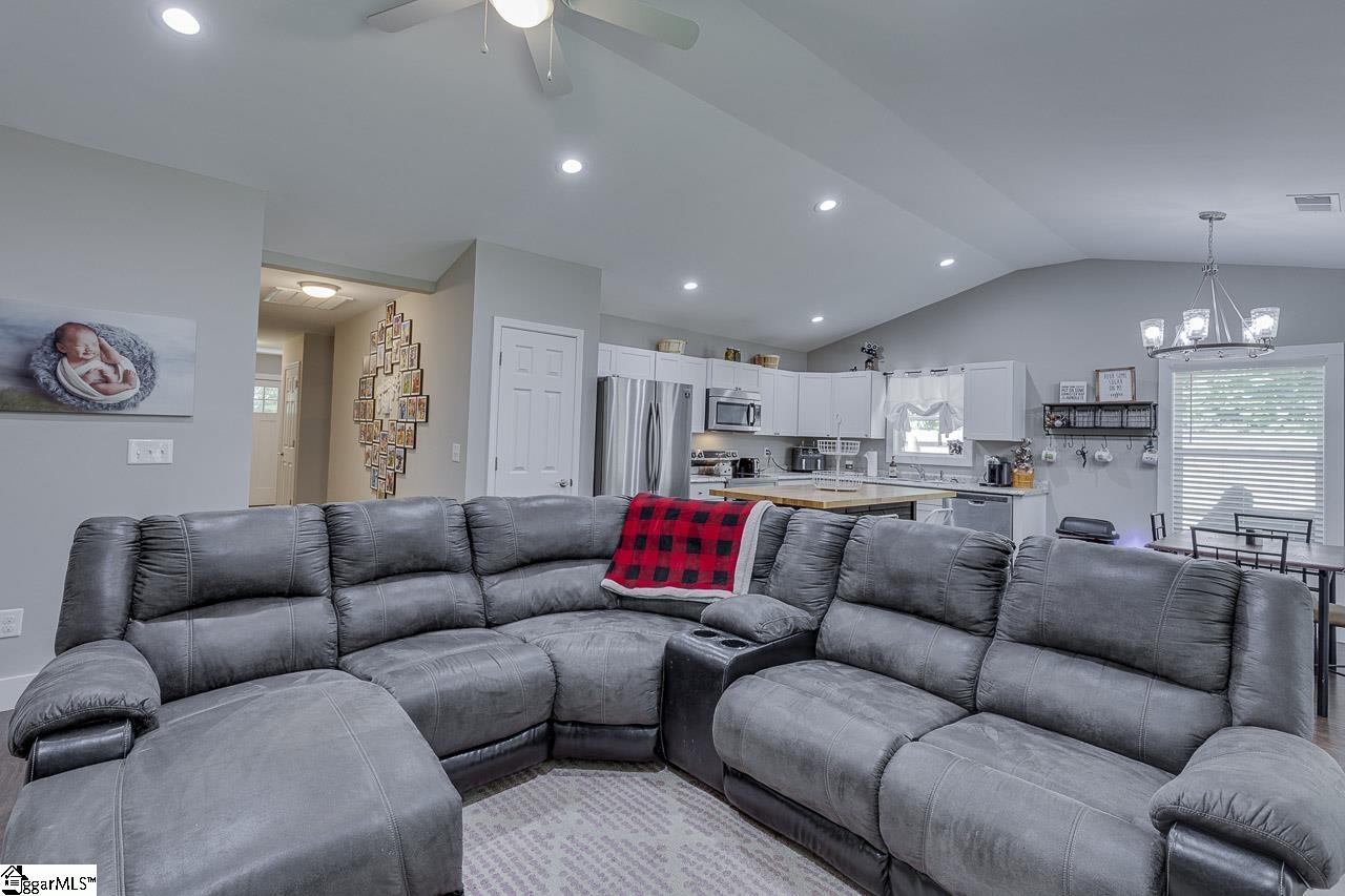 288 Summer Winds Lane Inman, SC 29349 - Photo 8 of 29 Gallery Image 8
