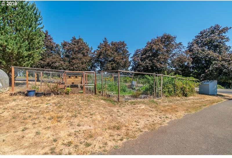 6014 Gath Road Southeast Salem, OR 97317 - Photo 14 of 32 Gallery Image 14