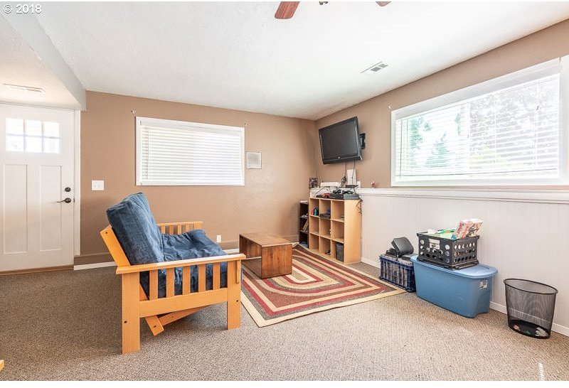6014 Gath Road Southeast Salem, OR 97317 - Photo 22 of 32 Gallery Image 22
