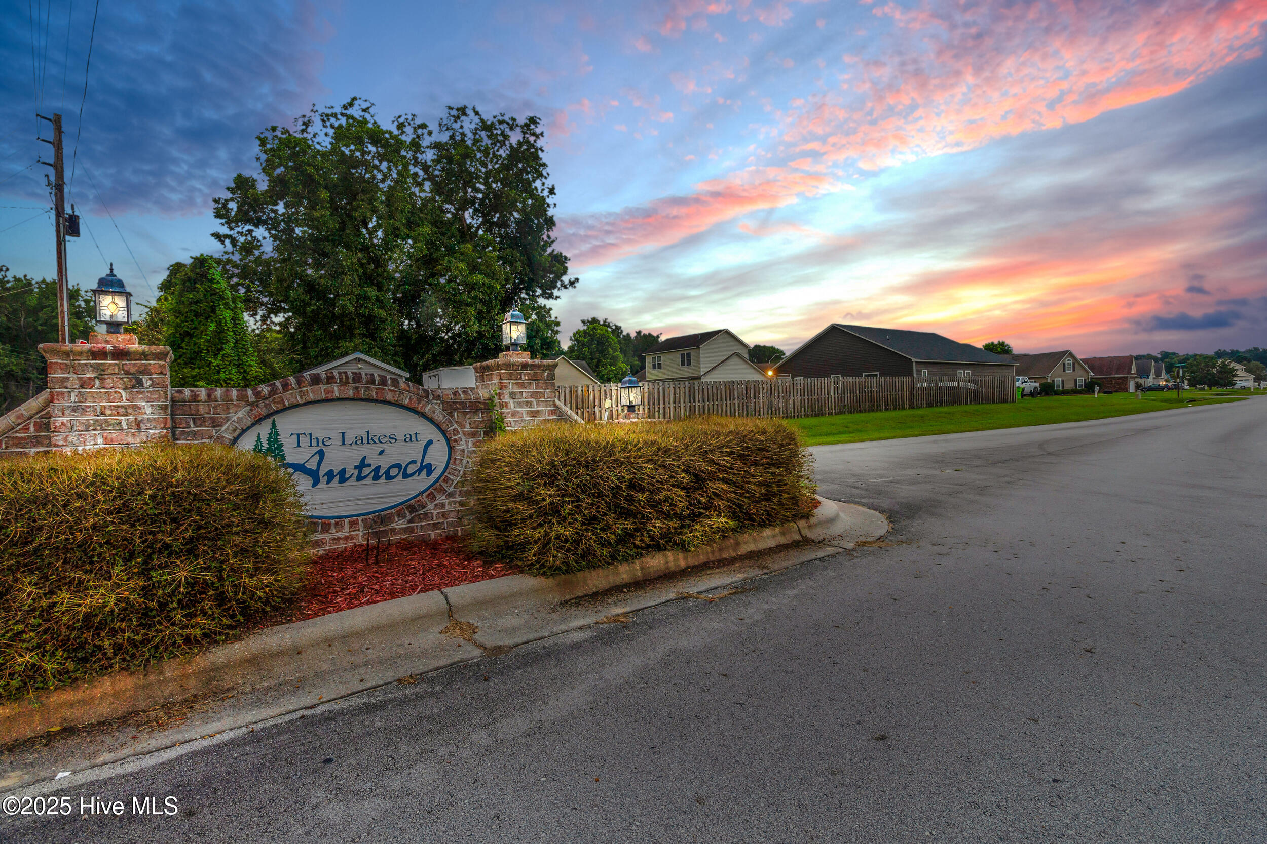 405 Antioch Lakes Road New Bern, NC 28560 - Photo 50 of 56 Community entrance