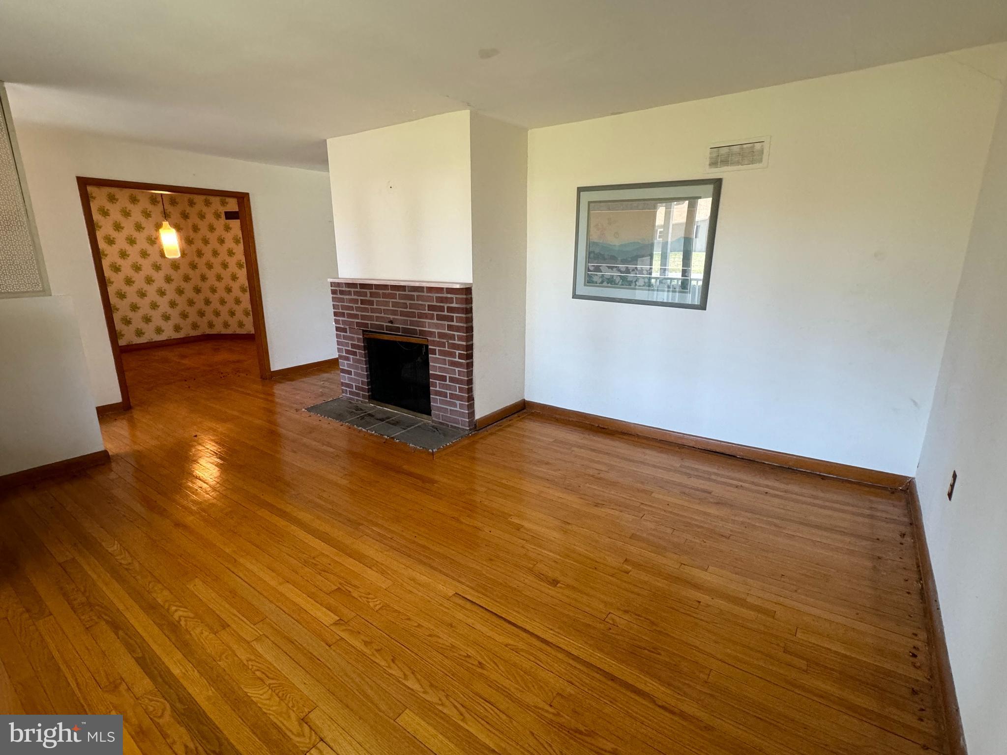 107 Richardson Road Robbinsville, NJ 08691 - Photo 6 of 12