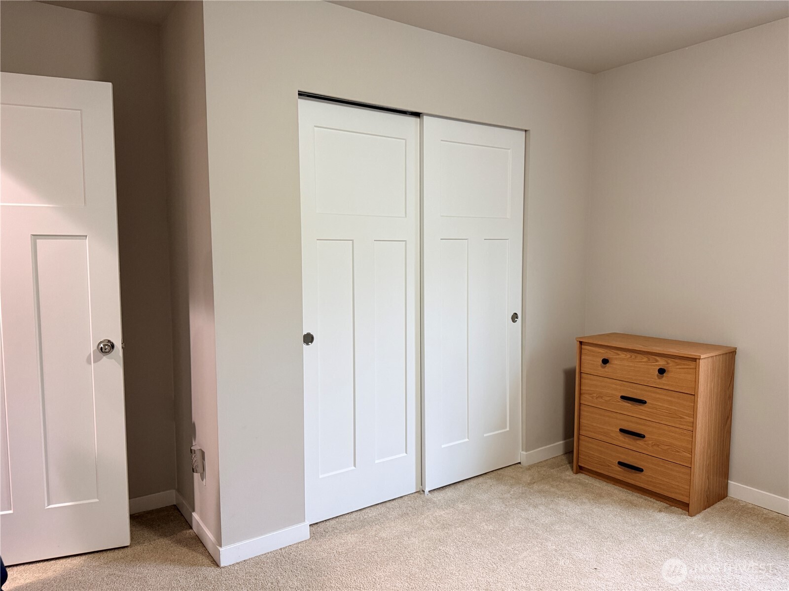 4880 Limerick Drive Southwest Port Orchard, WA 98367 - Photo 34 of 38 a view of room with closet