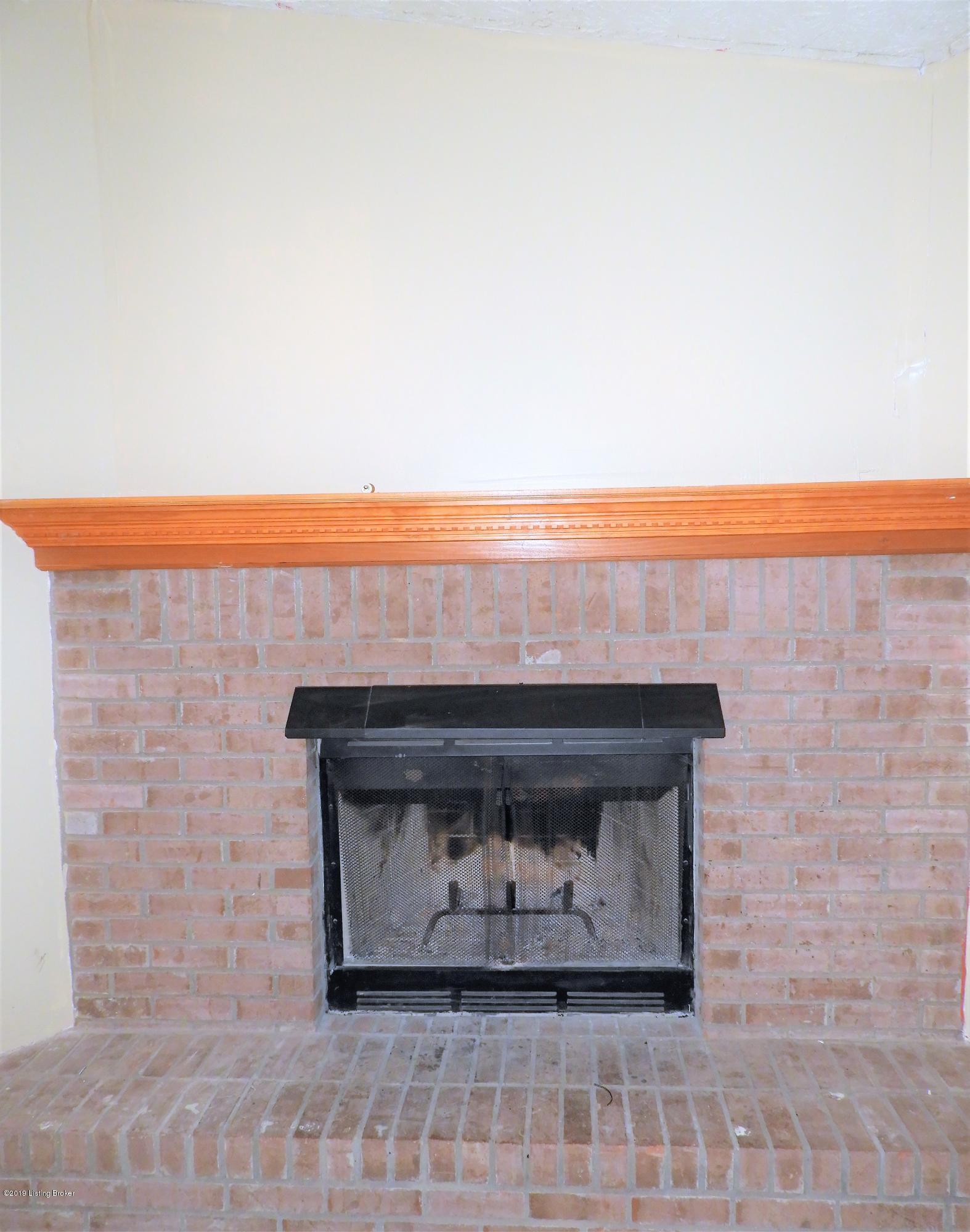 1669 Martin Hill Road Shepherdsville, KY 40165 - Photo 11 of 27 DSCN0622