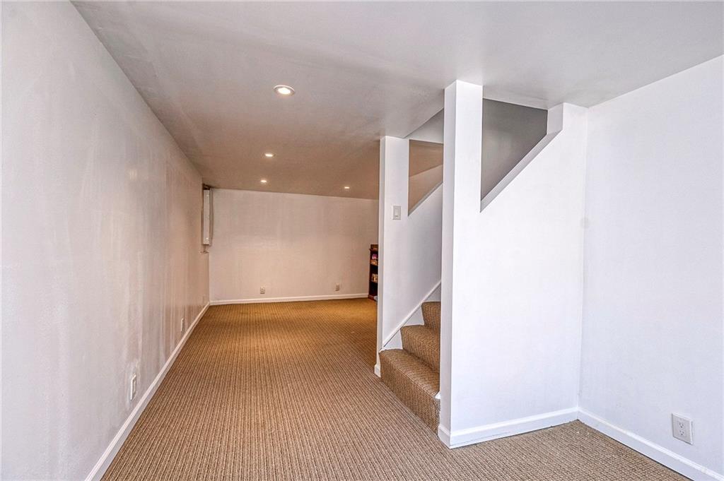 951 Stotler Road Pittsburgh, PA 15235 - Photo 21 of 27 Gallery Image 21