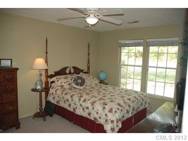 19901 Henderson Road, Unit K Cornelius, NC 28031 - Photo 8 of 14 Gallery Image 8