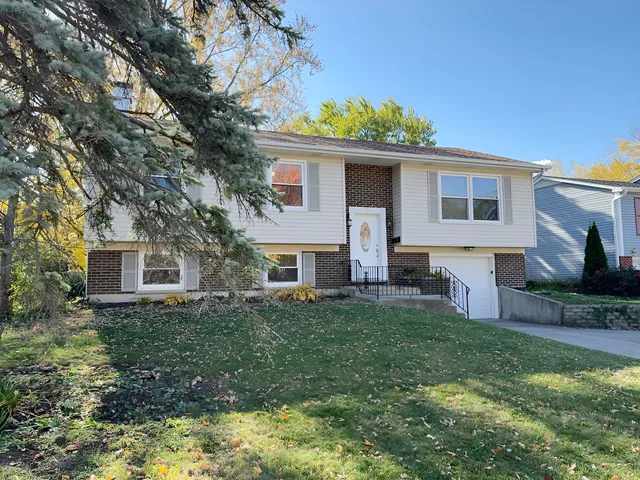 $484,900 | 533 Surryse Road, Lake Zurich, IL 60047