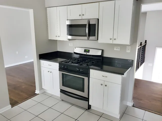 $484,900 | 533 Surryse Road, Lake Zurich, IL 60047