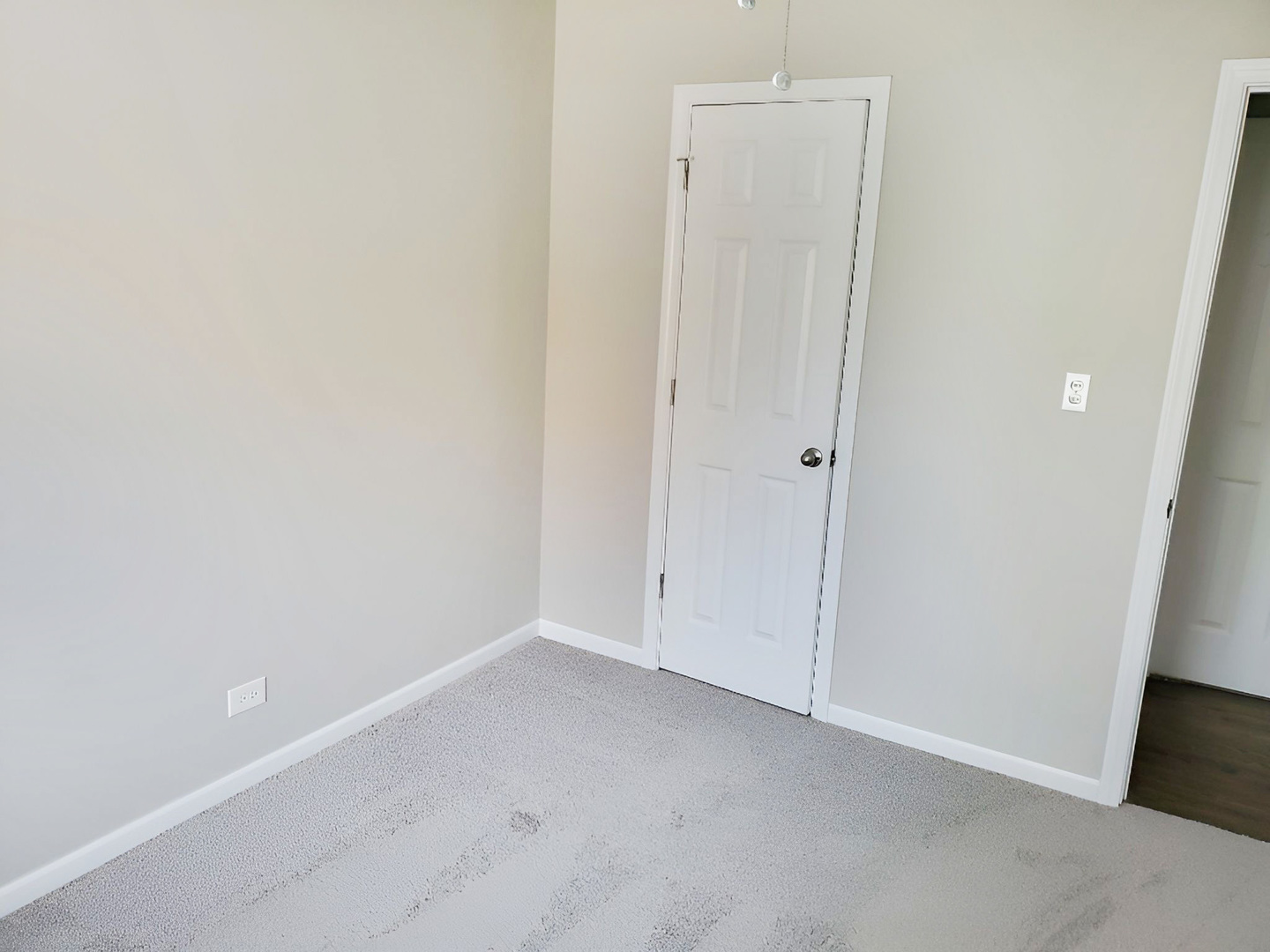533 Surryse Road Lake Zurich, IL 60047 - Photo 27 of 51 a view of an empty room