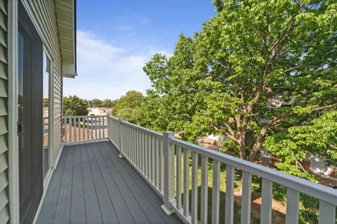 $329,900 | 370 East Veterans Way, Unit 5, Mukwonago, WI 53149