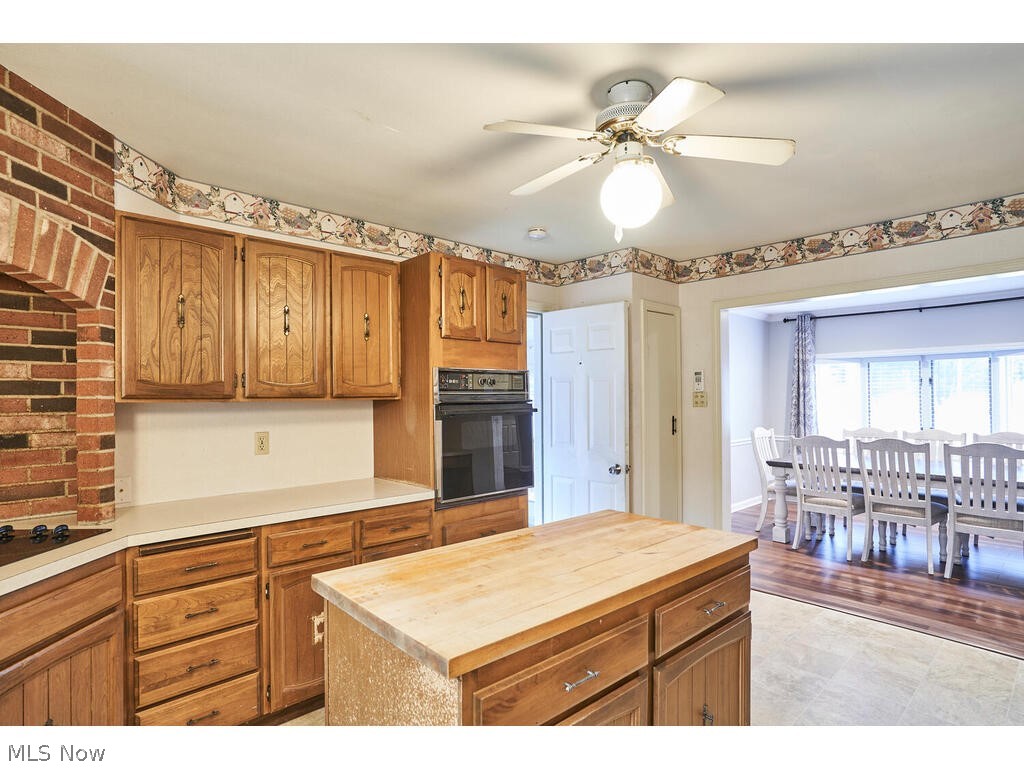 2963 Ridgewood Road Fairlawn, OH 44333 - Photo 8 of 30 Kitchen opens into the dining area