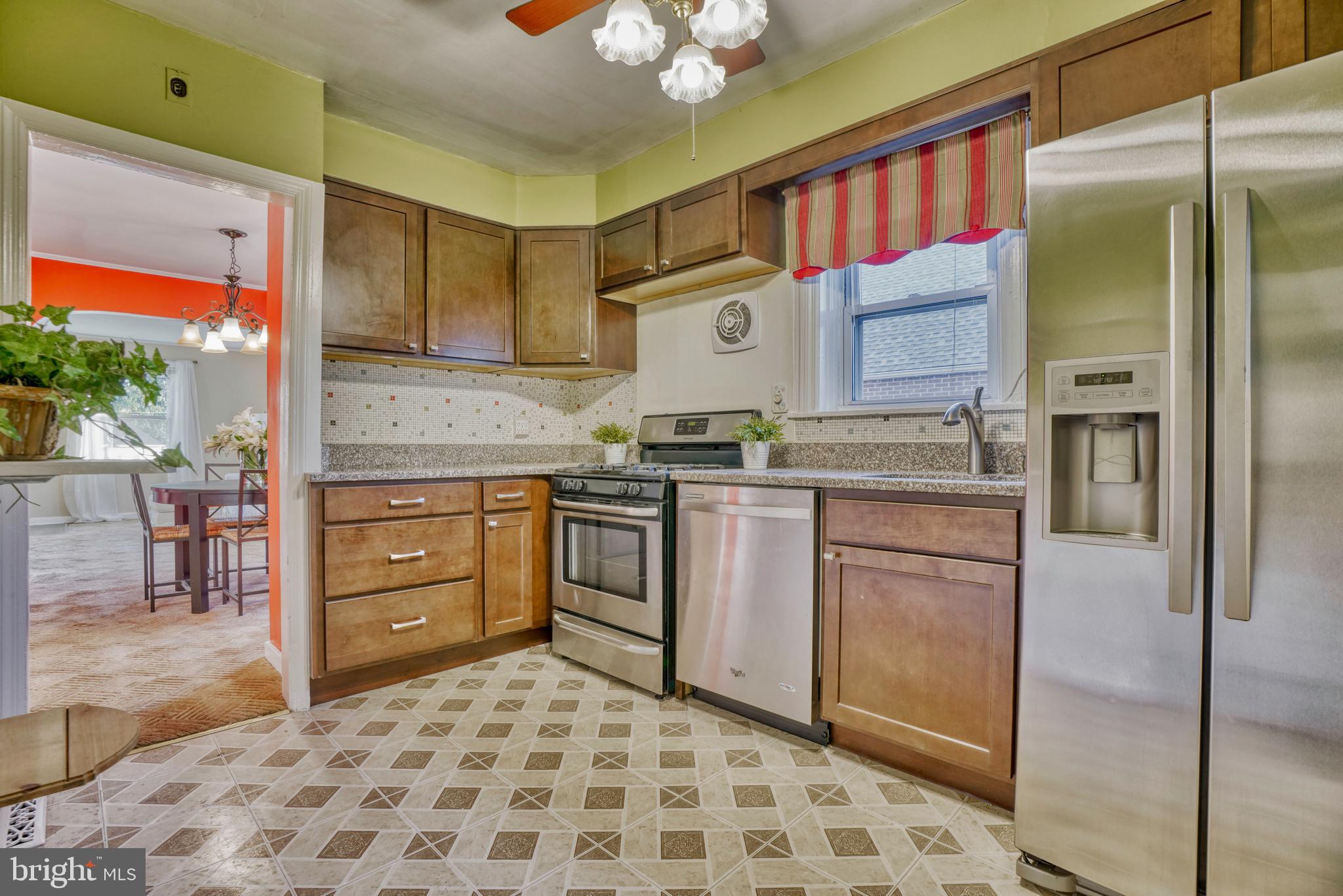 2702 Garnet Road Baltimore, MD 21234 - Photo 12 of 32 Kitchen