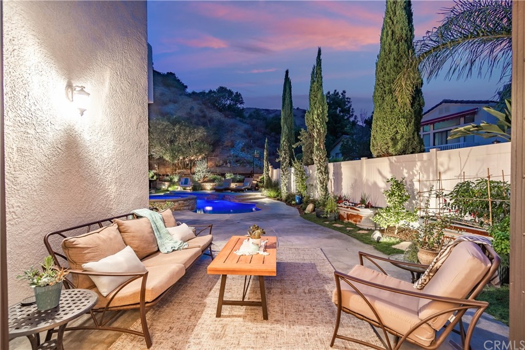 1600 Canyon Crest Circle Corona, CA 92882 - Photo 5 of 74