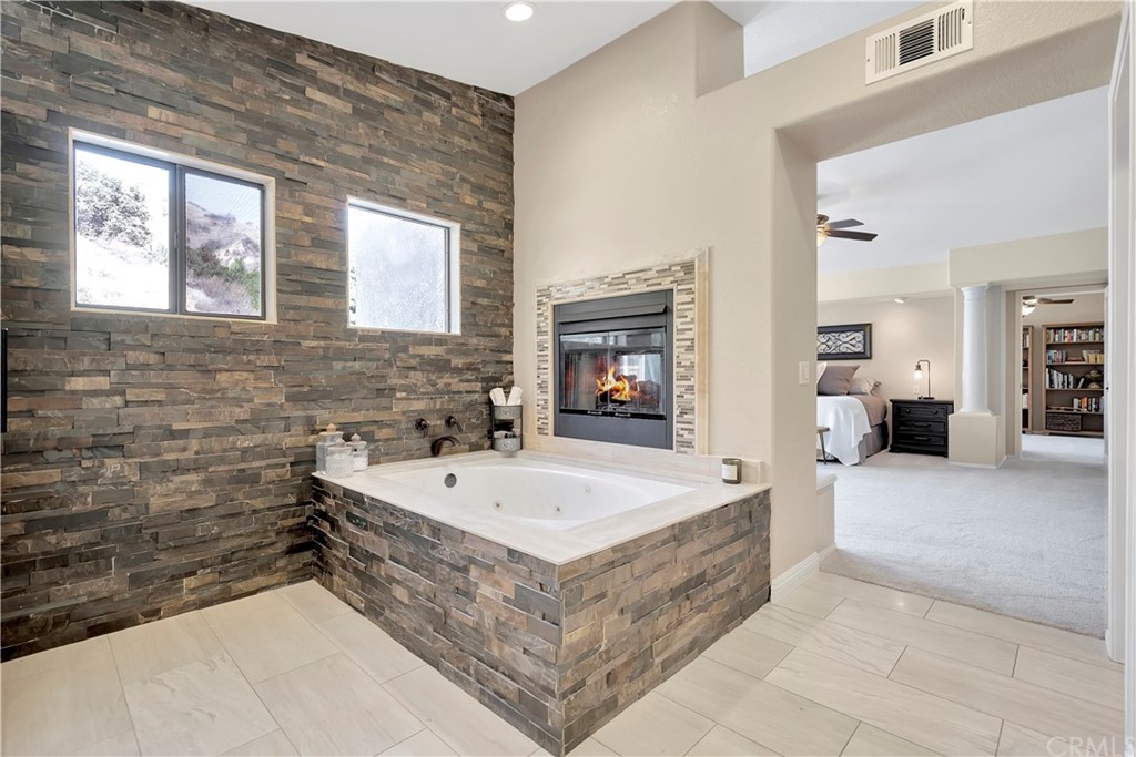 1600 Canyon Crest Circle Corona, CA 92882 - Photo 43 of 74