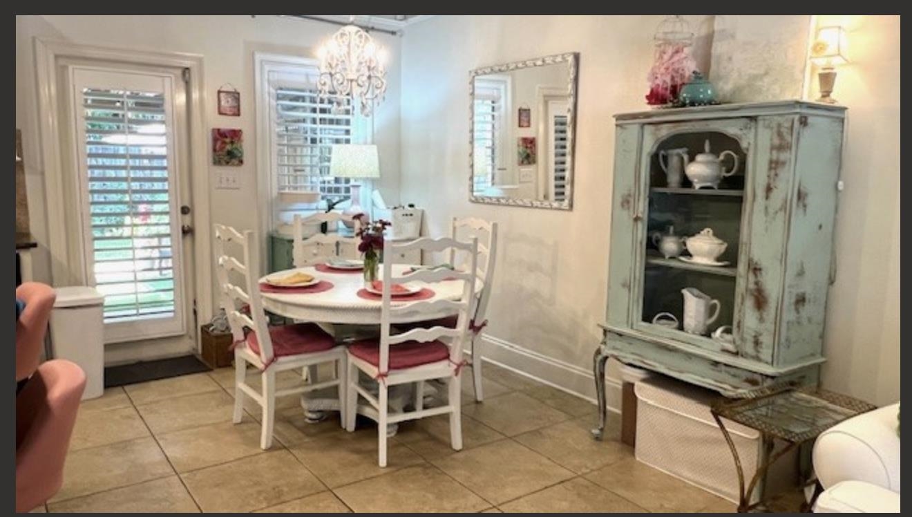 9916 Windmill Road, Unit 7 Fairhope, AL 36532 - Photo 4 of 30 Dining Area