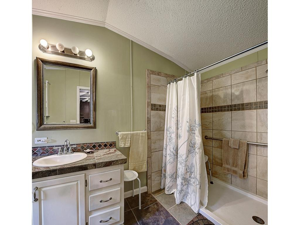211 H Heaton Road Elizabethton, TN 37643 - Photo 11 of 35 Photo 11