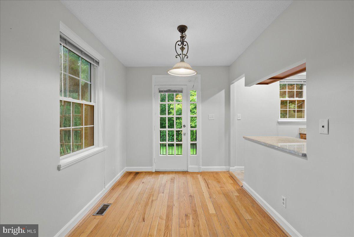 4803 27th Road South Arlington, VA 22206 - Photo 7 of 25 Gallery Image 7