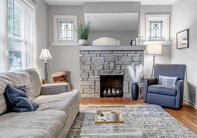 $450,000 | 1026 Claytonia Terrace, St. Louis, MO 63117