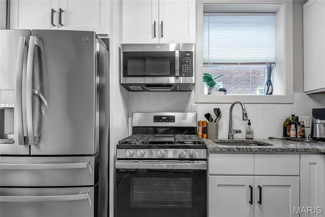 $450,000 | 1026 Claytonia Terrace, St. Louis, MO 63117