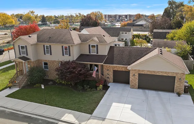 $489,900 | 17204 67th Court, Tinley Park, IL 60477