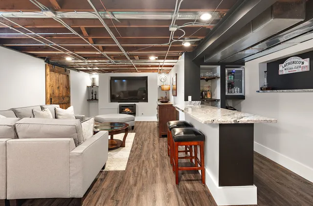 $489,900 | 17204 67th Court, Tinley Park, IL 60477