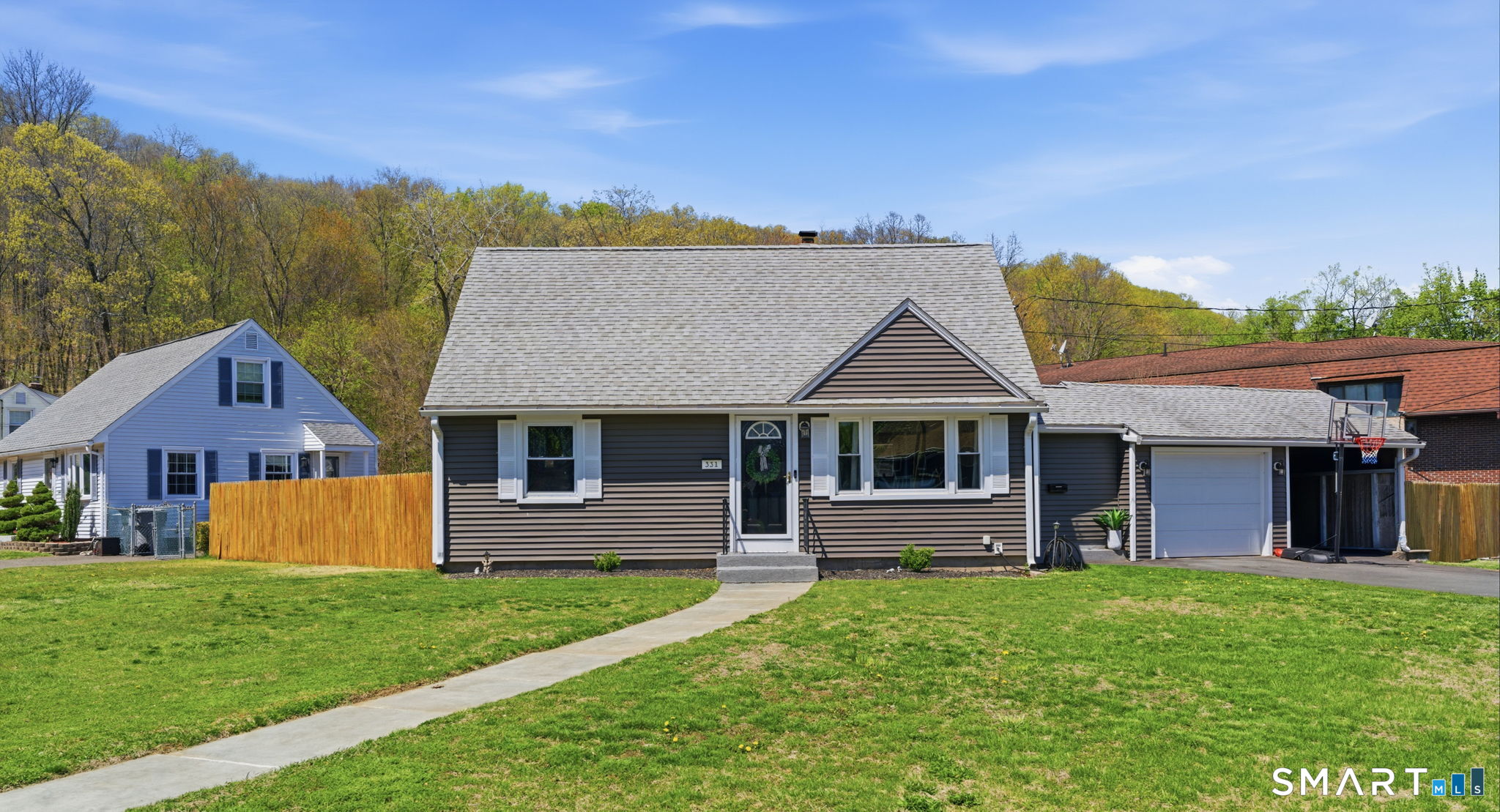 331 King Street Bristol, CT 06010 - Photo 2 of 36