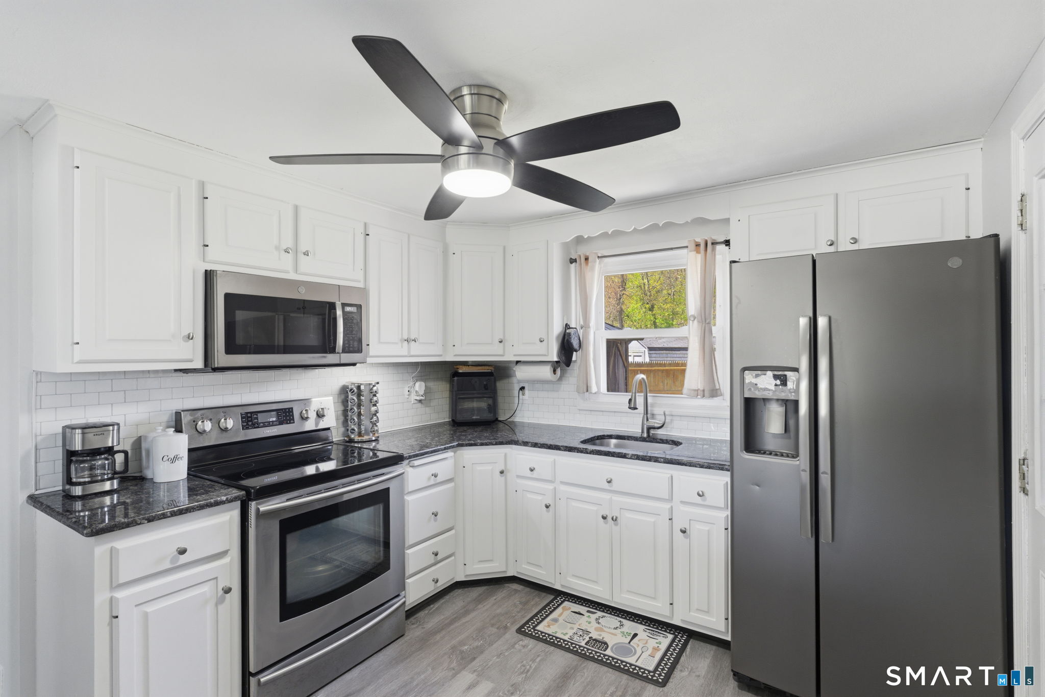 331 King Street Bristol, CT 06010 - Photo 9 of 36
