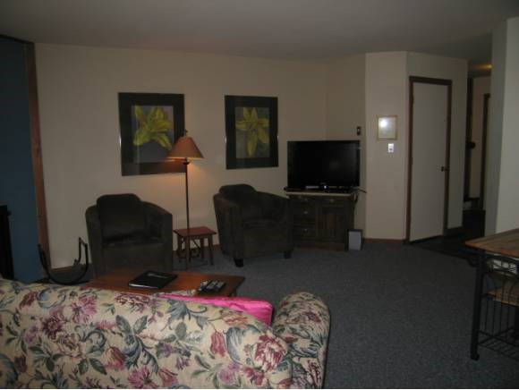 524 East Mountain Road, Unit 30 Killington, VT 05751 - Photo 10 of 21 Gallery Image 10