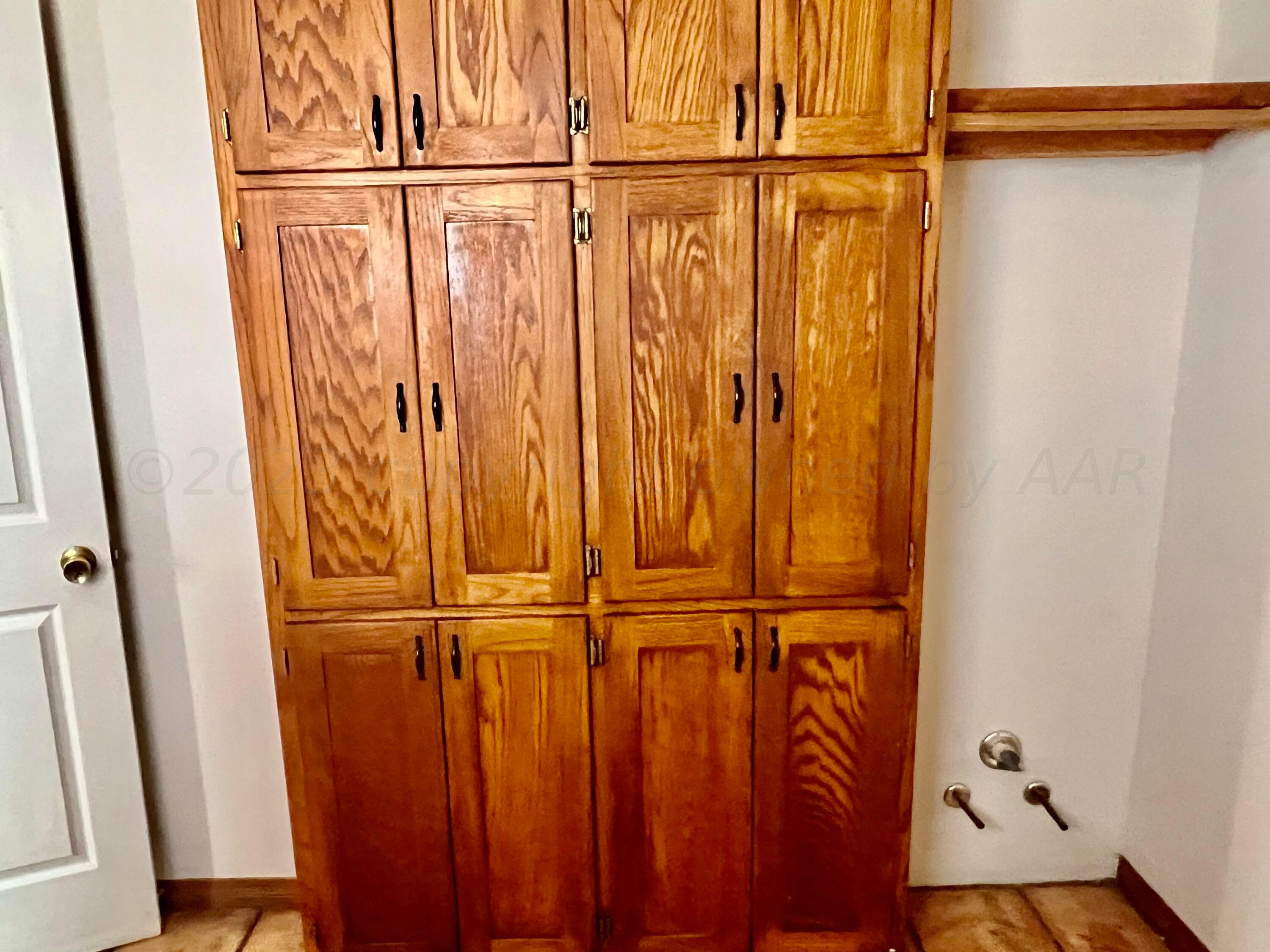 4600 Southwest 38th Avenue Amarillo, TX 79109 - Photo 6 of 19 a view of walk in closet
