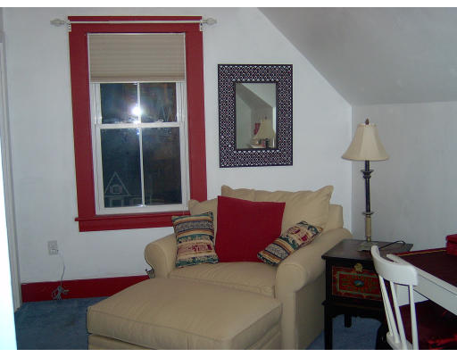 86 Fay Road Framingham, MA 01702 - Photo 12 of 18