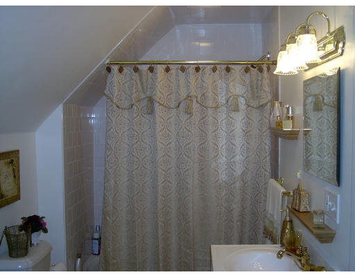 86 Fay Road Framingham, MA 01702 - Photo 13 of 18