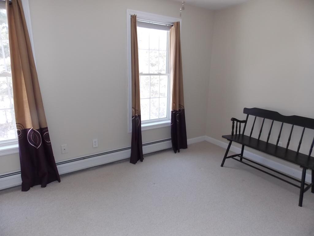28 Duncan Farms Road Manchester, NH 03102 - Photo 23 of 31