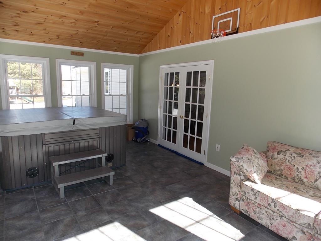28 Duncan Farms Road Manchester, NH 03102 - Photo 10 of 31