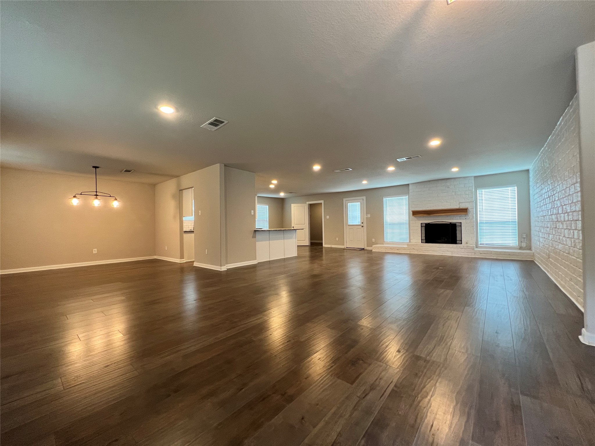 203 Acorn Tree Court Spring, TX 77388 - Photo 3 of 36