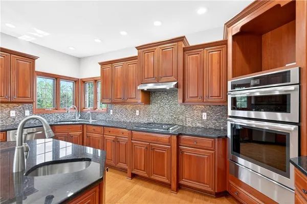 $1,099,000 | 510 Potomac Court, Gibsonia, PA 15044
