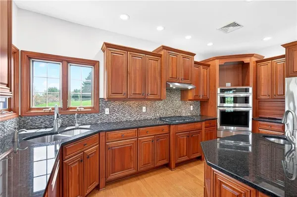 $1,099,000 | 510 Potomac Court, Gibsonia, PA 15044
