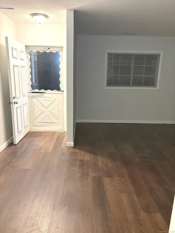 $2,100 | 9 Patricia Road, Unit E, Bridgeport, CT 06606