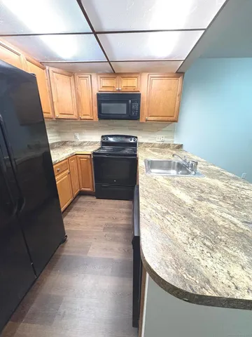 $2,100 | 9 Patricia Road, Unit E, Bridgeport, CT 06606