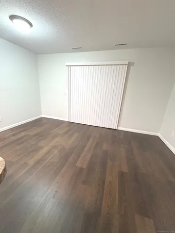 $2,100 | 9 Patricia Road, Unit E, Bridgeport, CT 06606