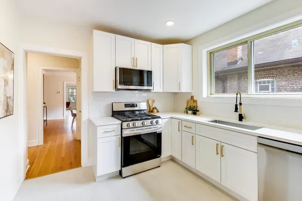 $399,900 | 1442 South 15th Avenue, Maywood, IL 60153