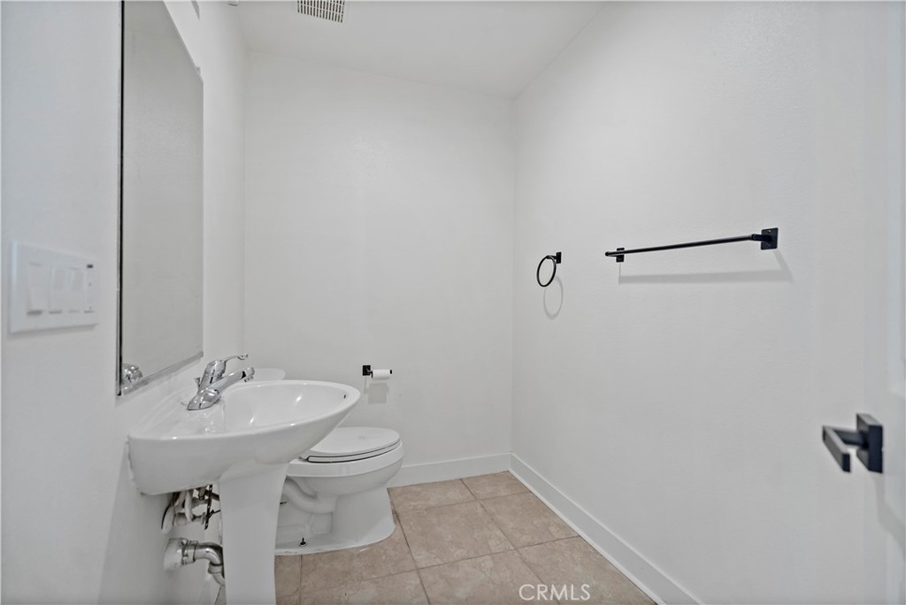 6760 Rico Court Eastvale, CA 92880 - Photo 4 of 26