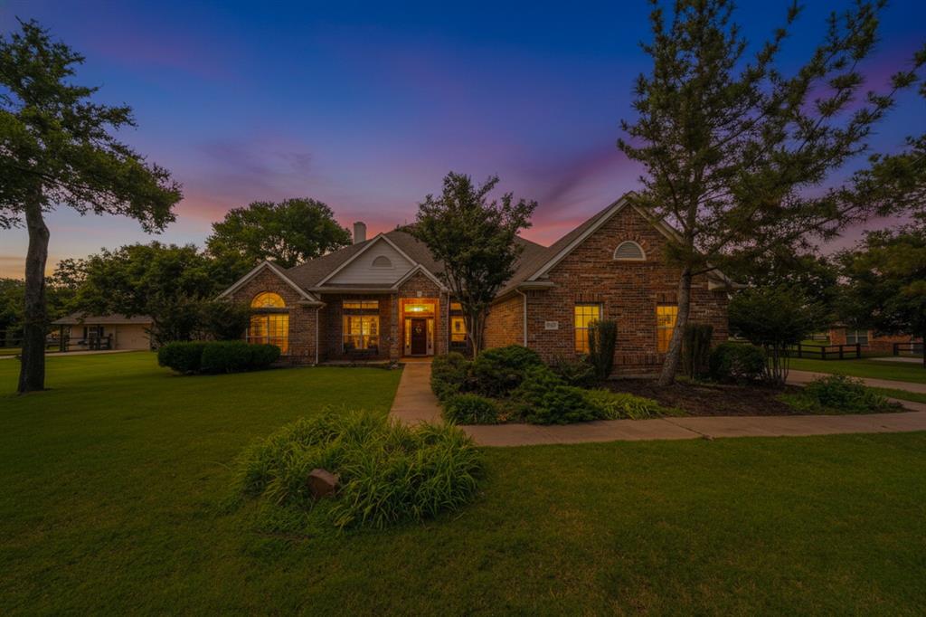 7517 Rodeo Drive Denton, TX 76208 - Photo 1 of 39 Ahhhh....you're home!